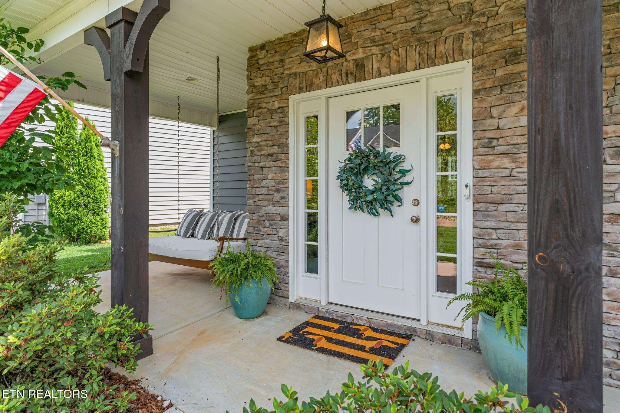 Image 3: 8-web-or-mls-12339 Blacksburg Lane-48