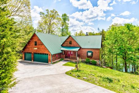 598 Windsor Lane