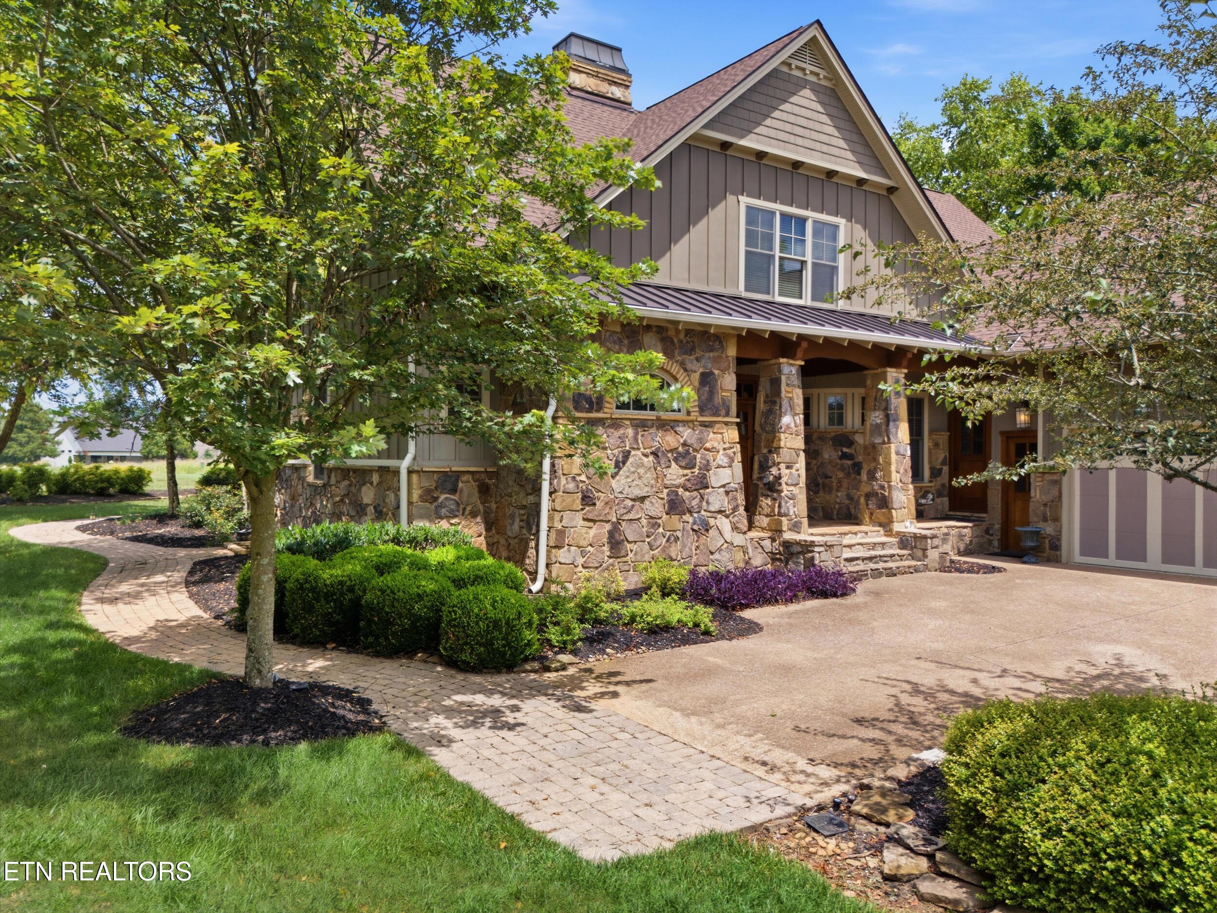 Image 3: 61_593_old_barn_lane_loudon_057