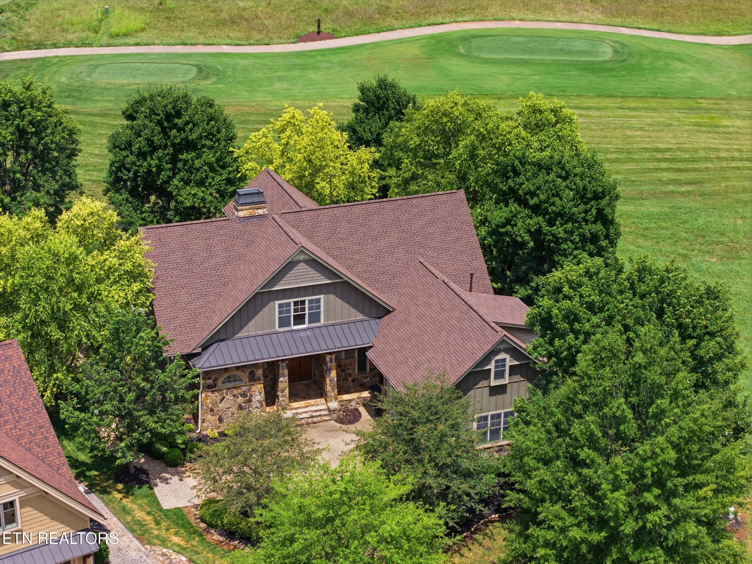 Image 4: 60_593_old_barn_lane_loudon_056