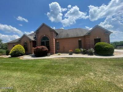 1021 Eagle View Drive