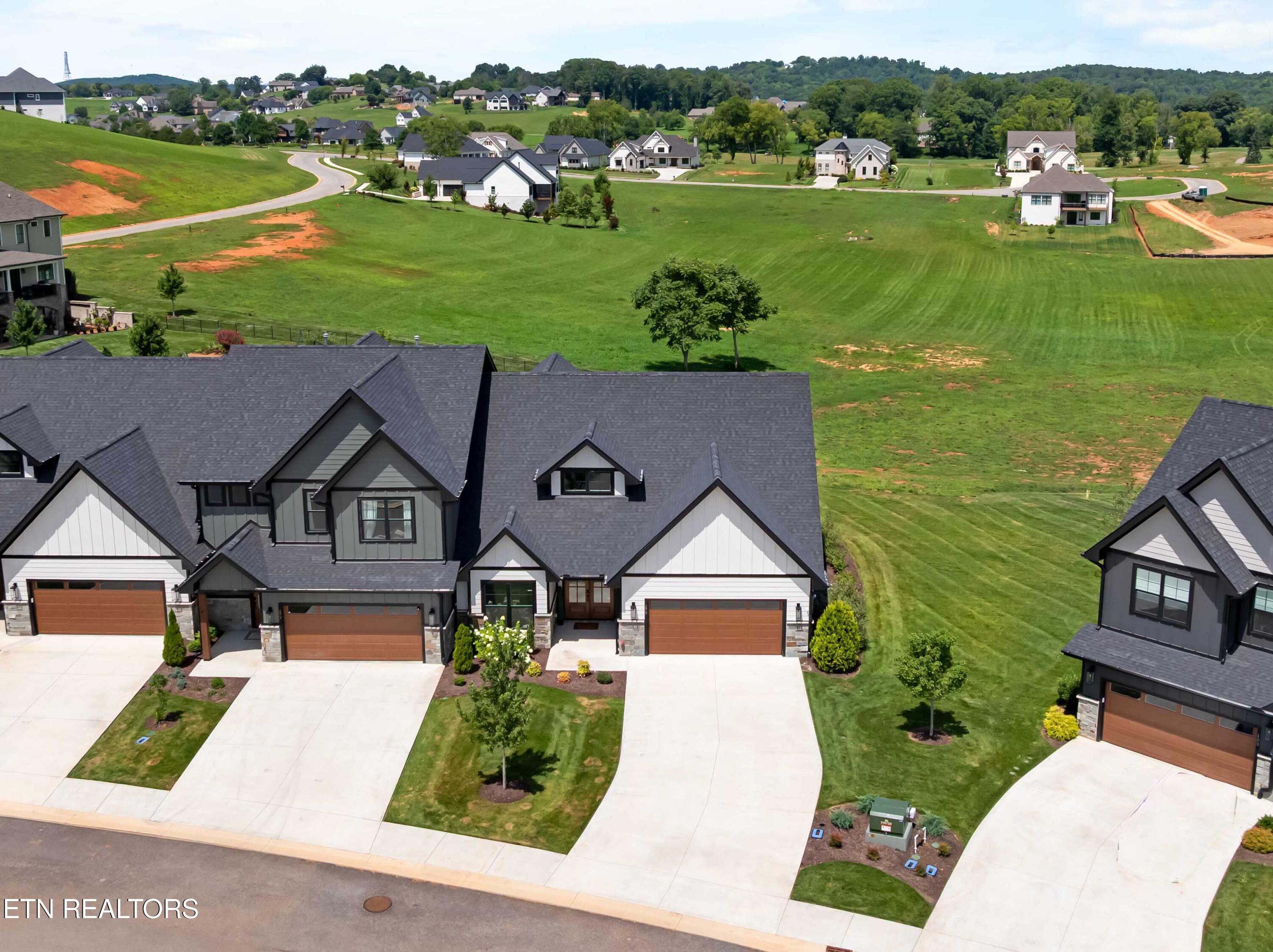 Image 3: overhead shot