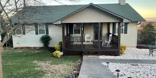 327 IRONWOOD Drive
