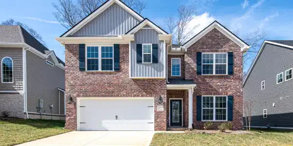 1123 Snowy Peak Lane