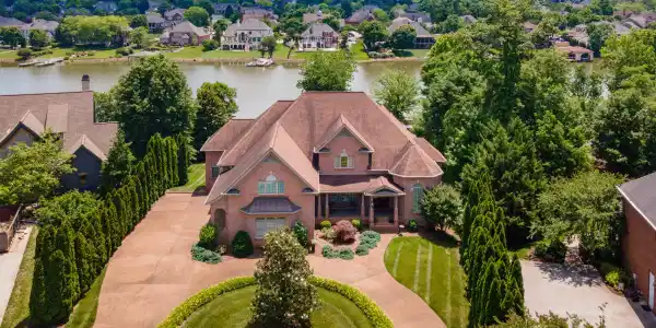 12622 Woodcove Lane