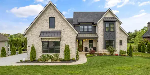 12506 Ivy Lake Drive