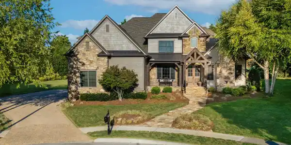 1512 Lukes Woods Lane