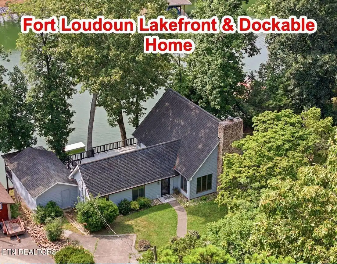 Image 1: Ft Loudoun Lakefront