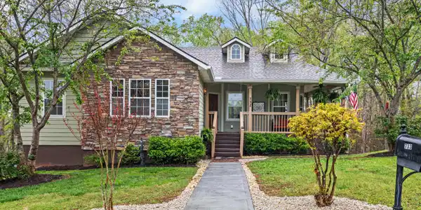 733 Rio Drive