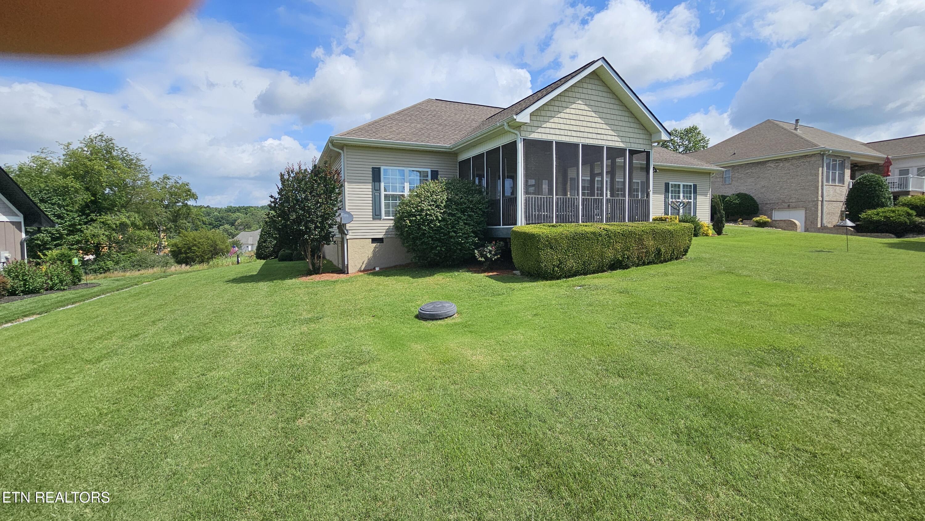 Image 4: Backyard