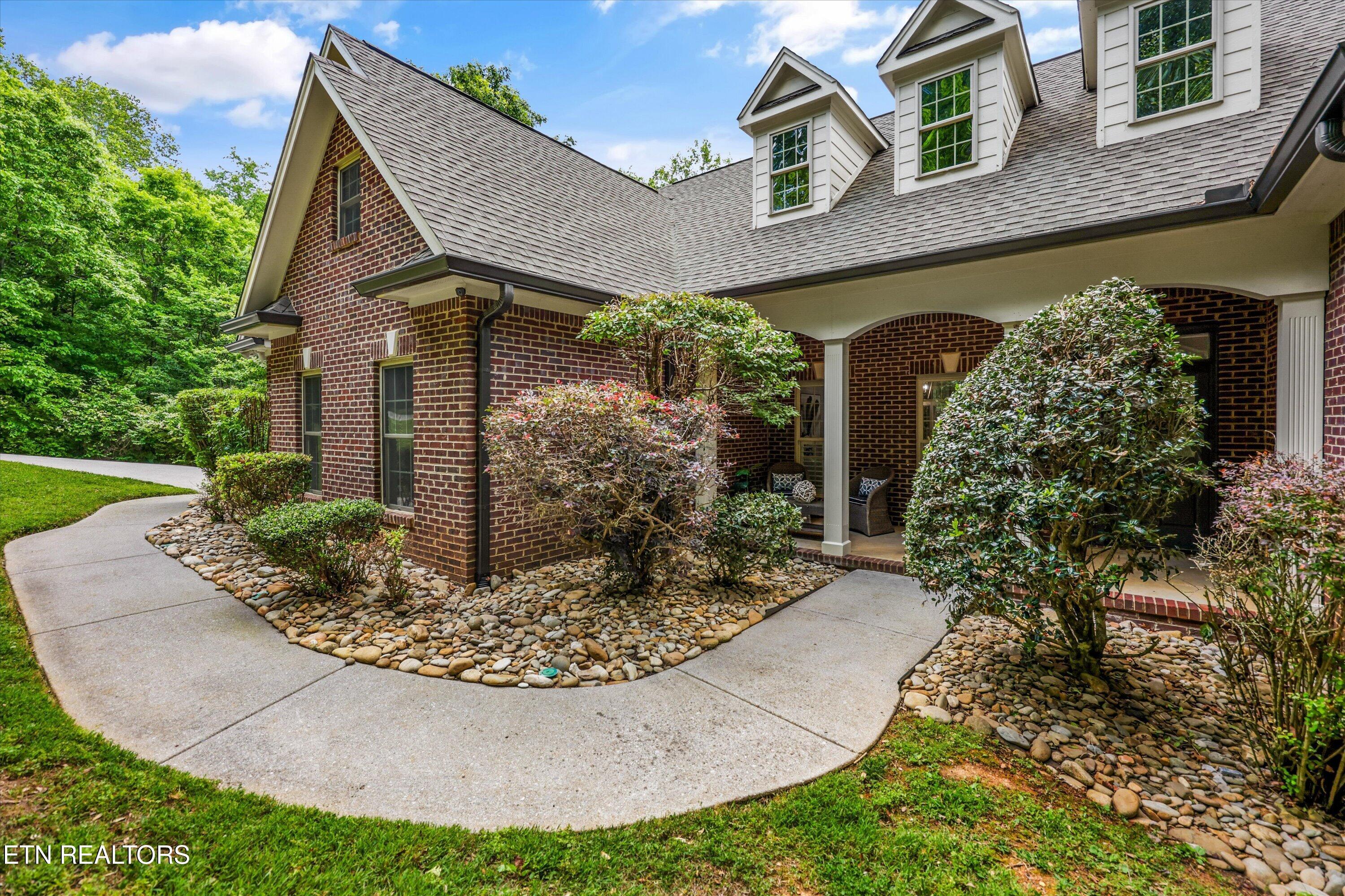 Image 4: 04-1121 S Sequoyah Dr04