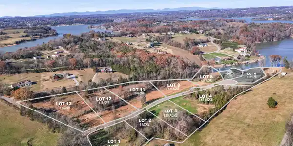 3830 Lakeside Estates Way