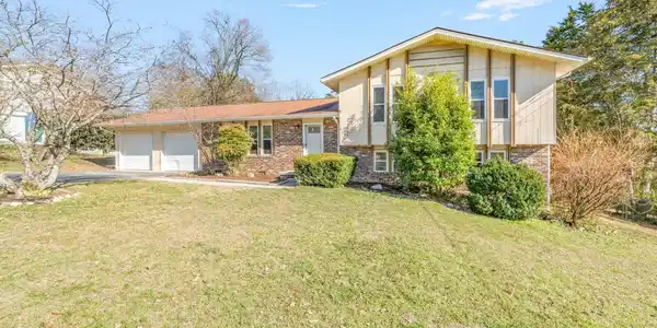 12204 W Kings Gate Rd