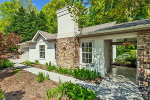 1716 Stone Hedge Drive