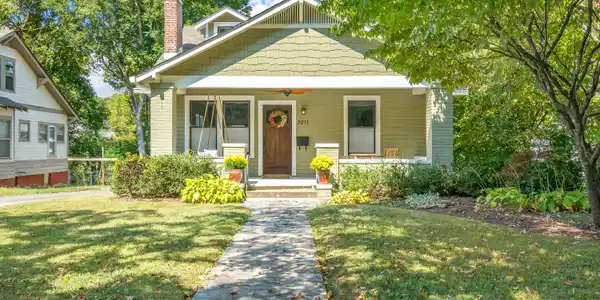 2211 Island Home Blvd