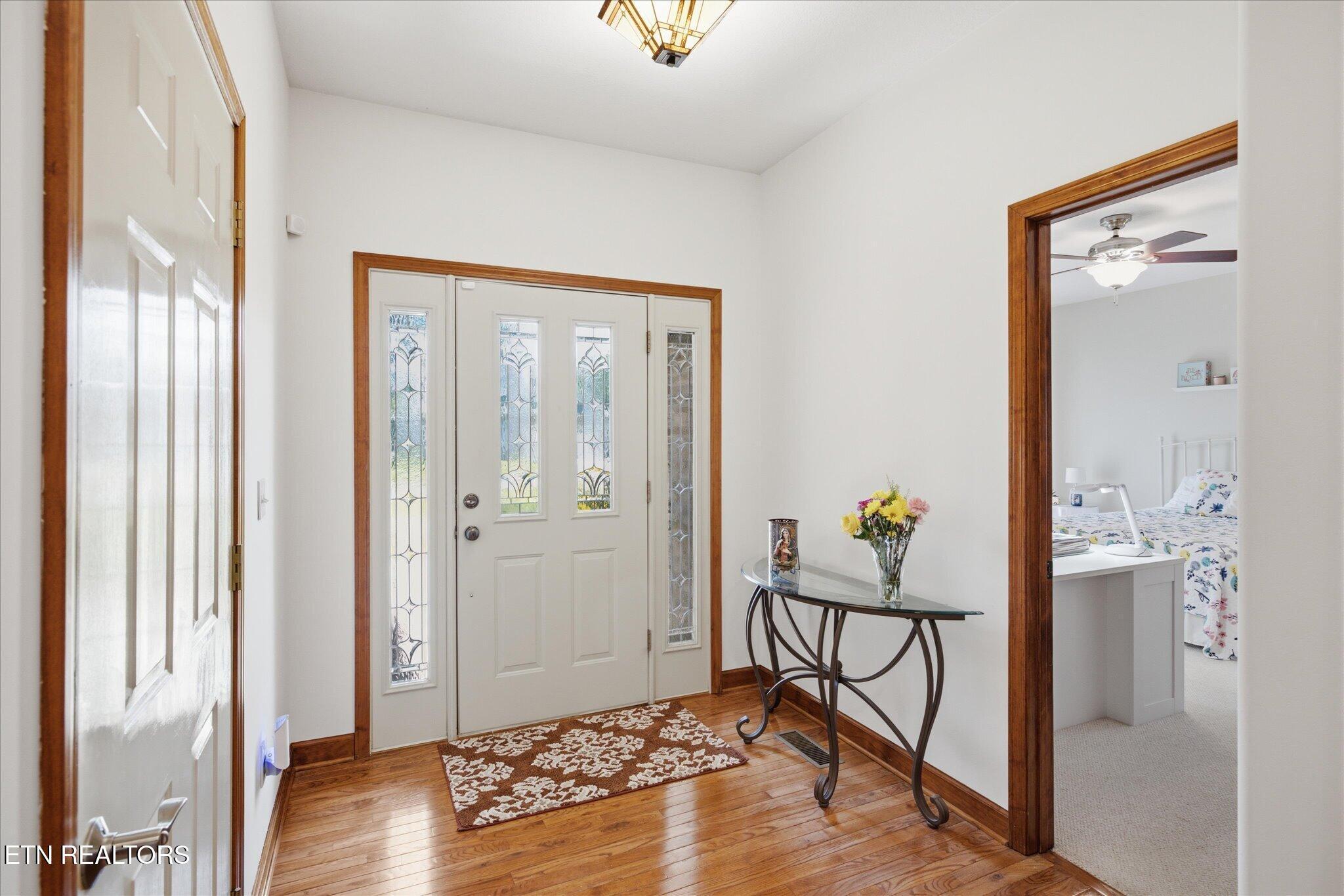 Image 3: Front entry and garage entry