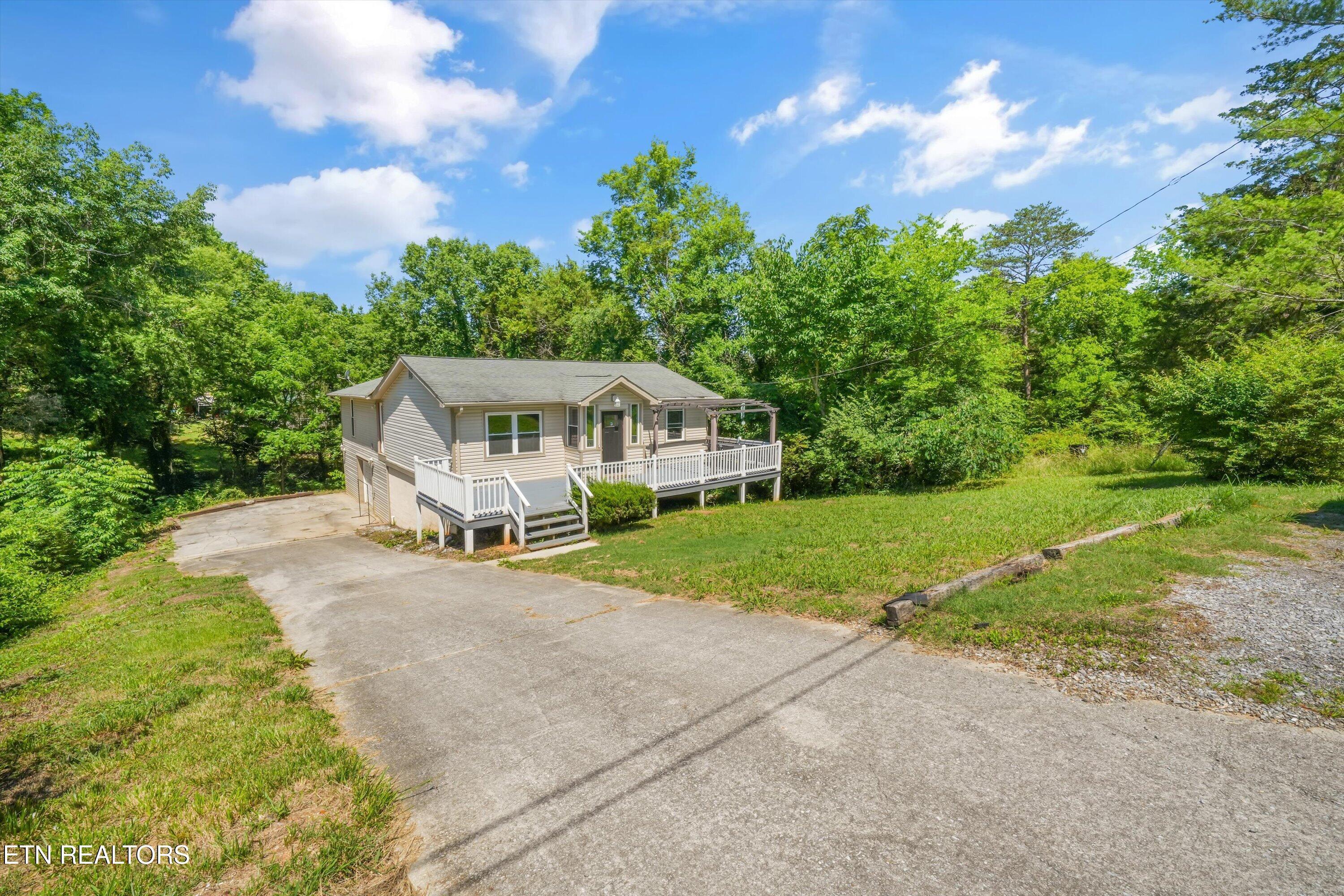 Image 3: 03-3311 Big Cove Ln 32