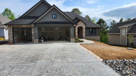 164 Amohi Way