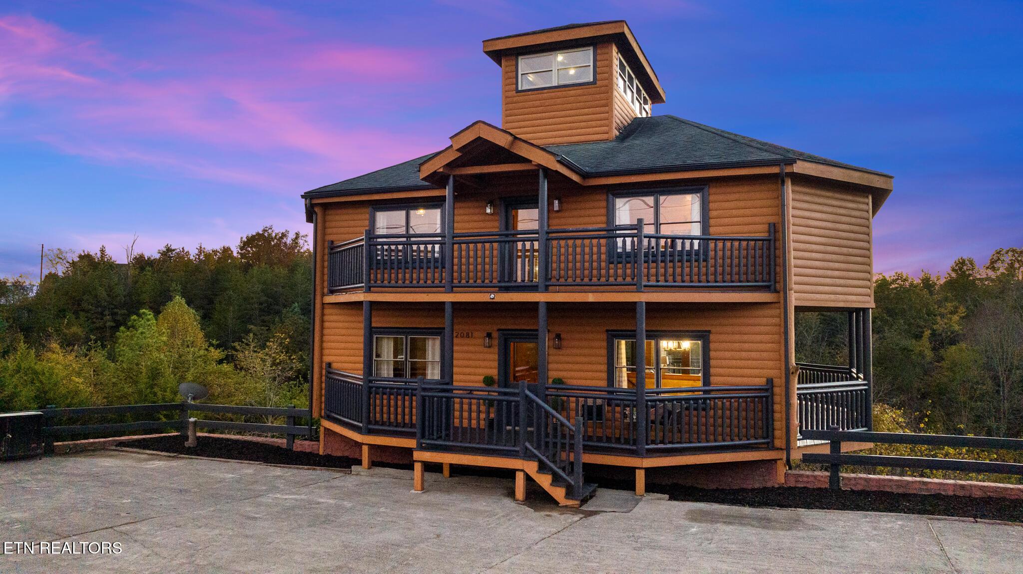 Image 4: DJI_20231024185531_0205_D