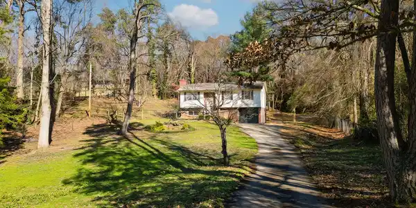 1550 Johnathan Drive