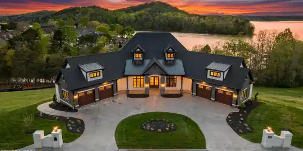 155 Amblecrest Drive