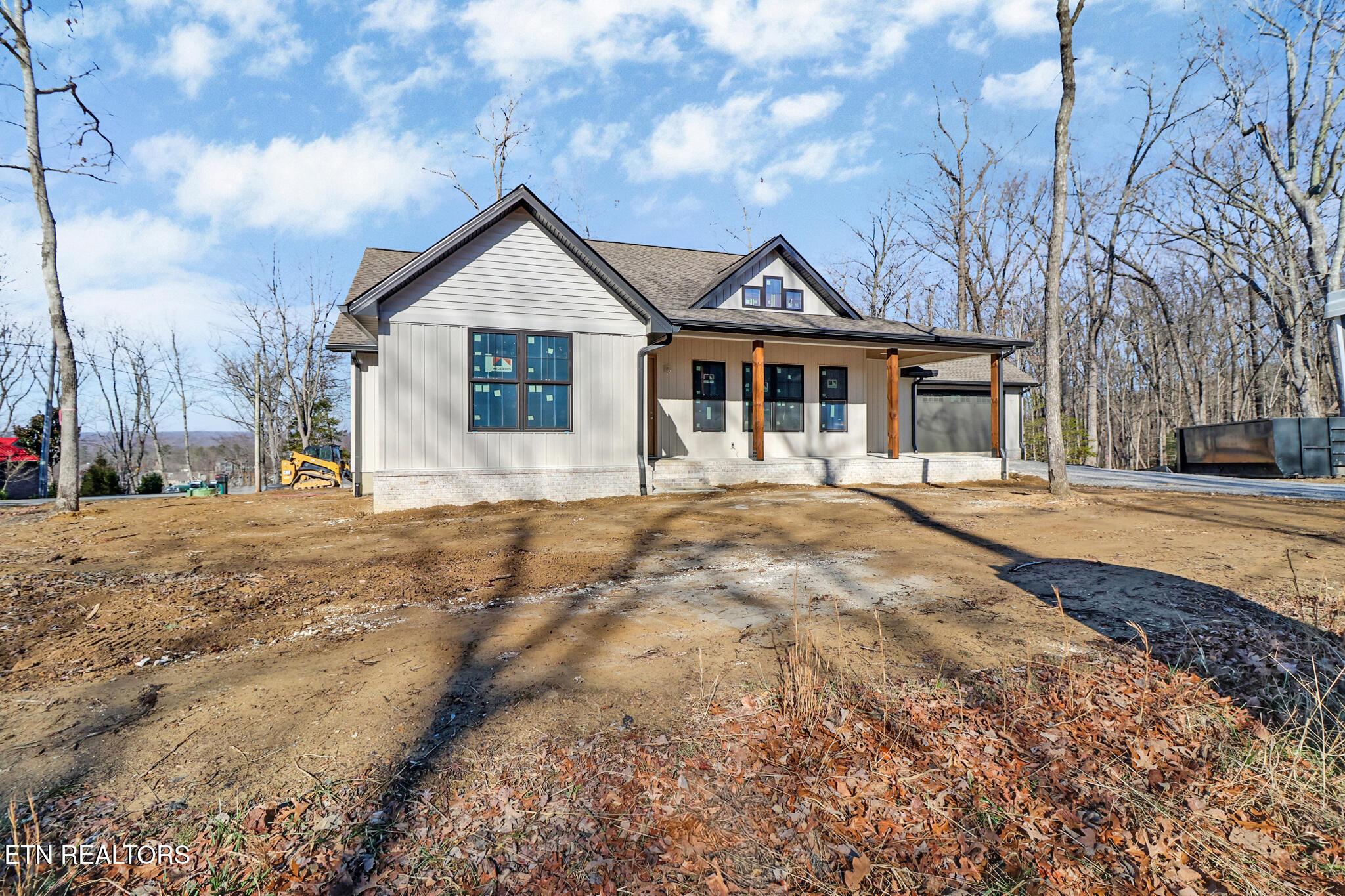 Image 4: Front of House