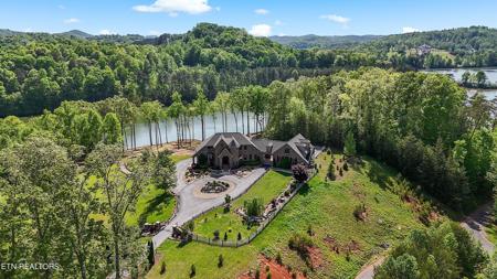 124 Shiners Bluff Drive