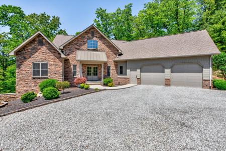 133 Foxridge Lane