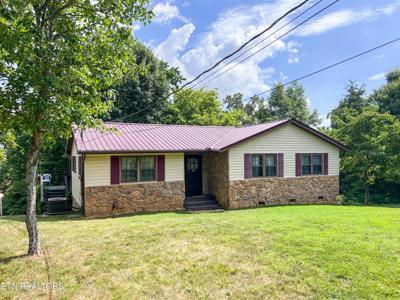 1809 Ridgecrest Drive