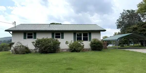 152 Morris Lane