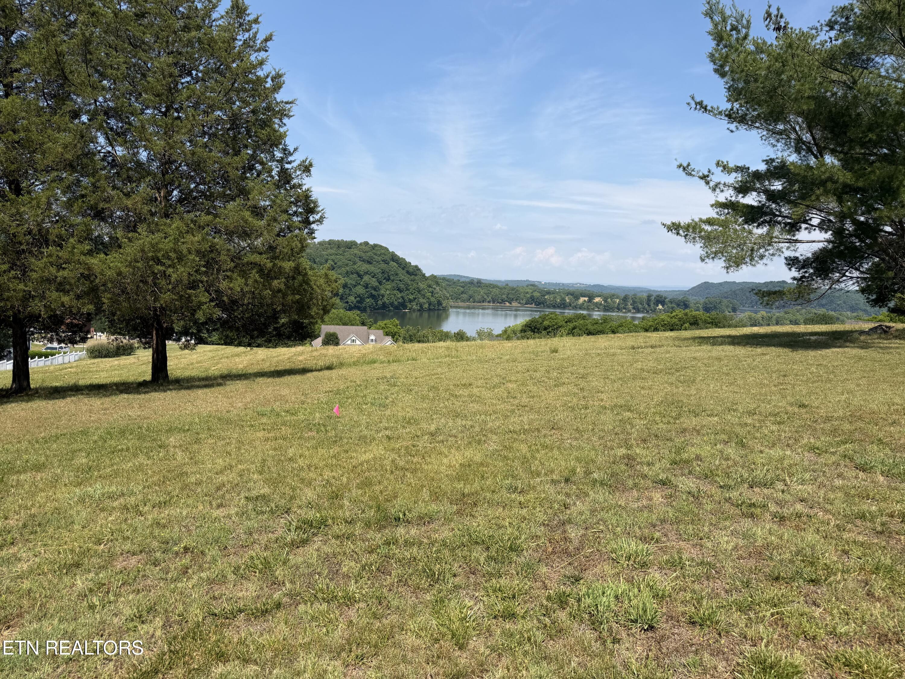 Image 4: Lake View