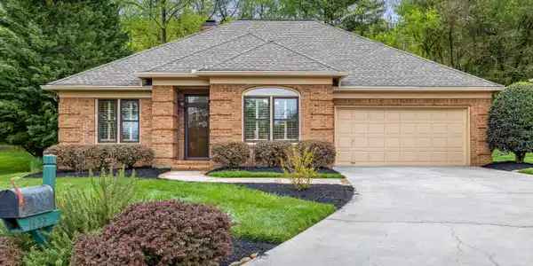 1422 Coachman Lane