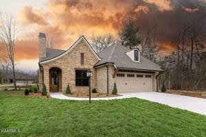 107 Laurelwood Drive