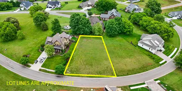 Image 2: 12-2532 Persimmon Ridge04