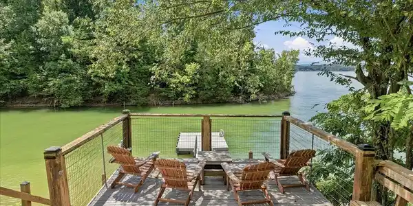 Image 2: 6-1225_Weaver_Lane_Dandridge_006
