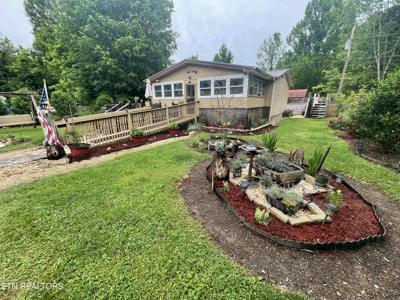 233 Willow Lane