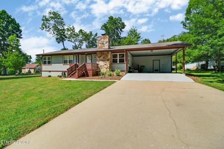 3027 Seminole Loop