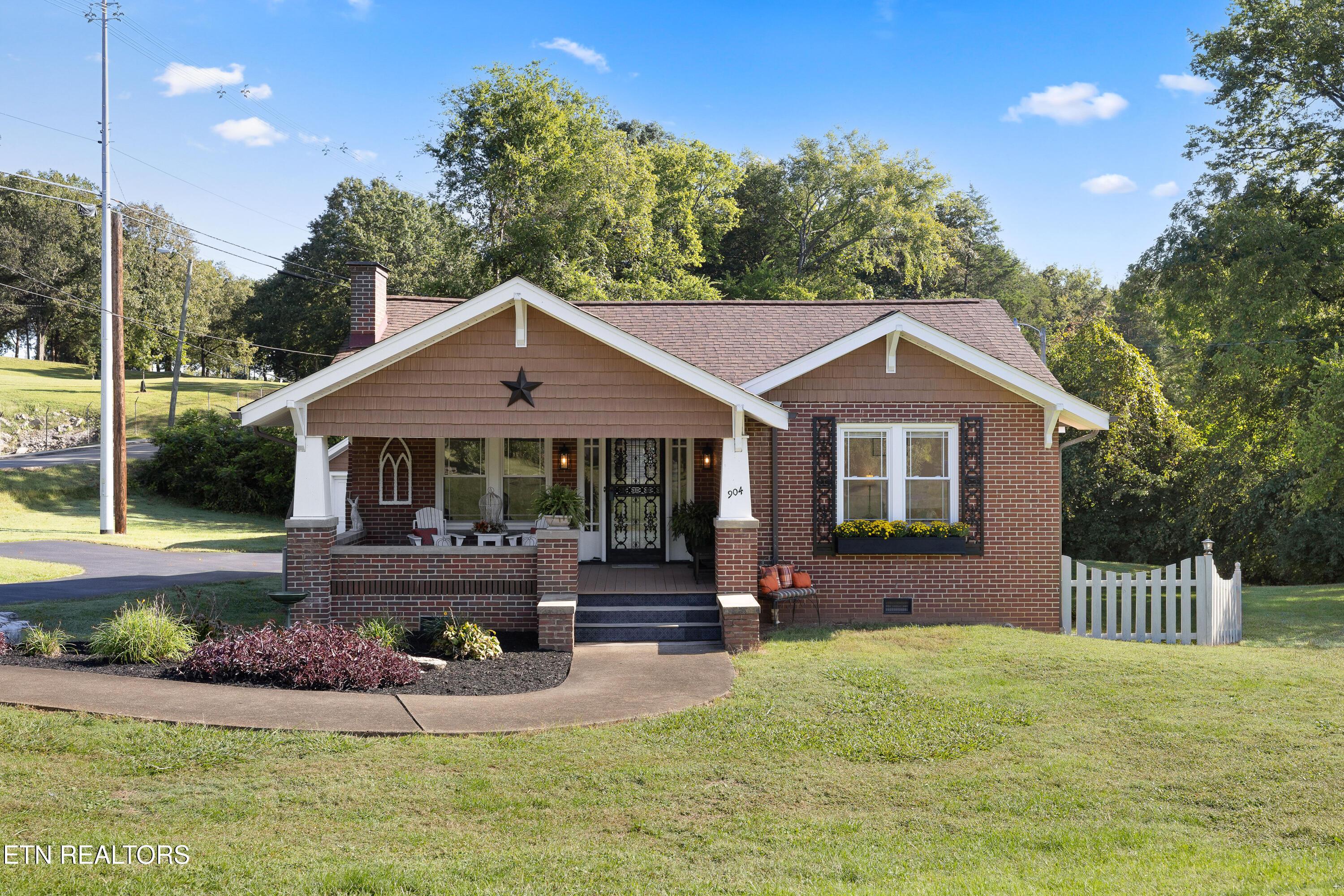 Image 3: Picture Perfect