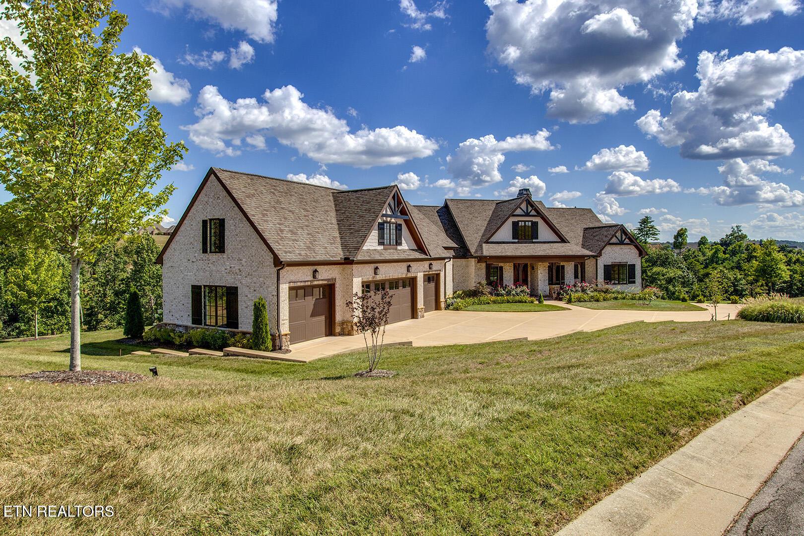 Image 3: 03_HalyardRoad_1481_FrontLeft