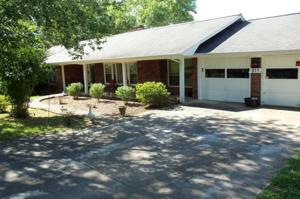 917 Lakewood Dr