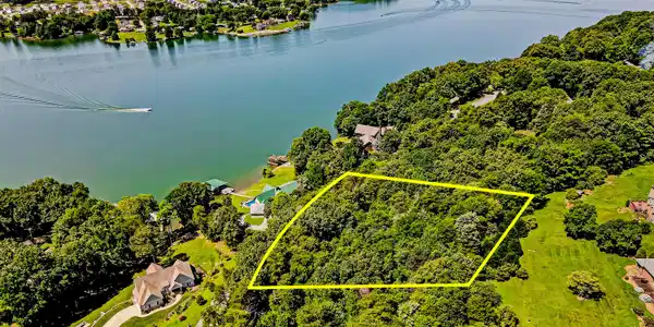 900 Harbour View Drive
