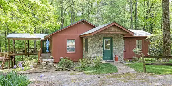 1325 Torbett Rd