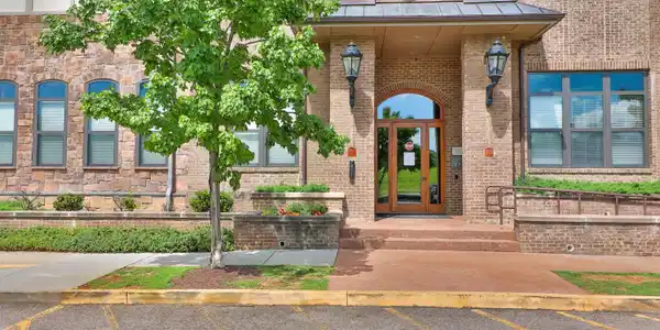 445 W. Blount Ave