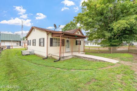 308 Railroad Ave
