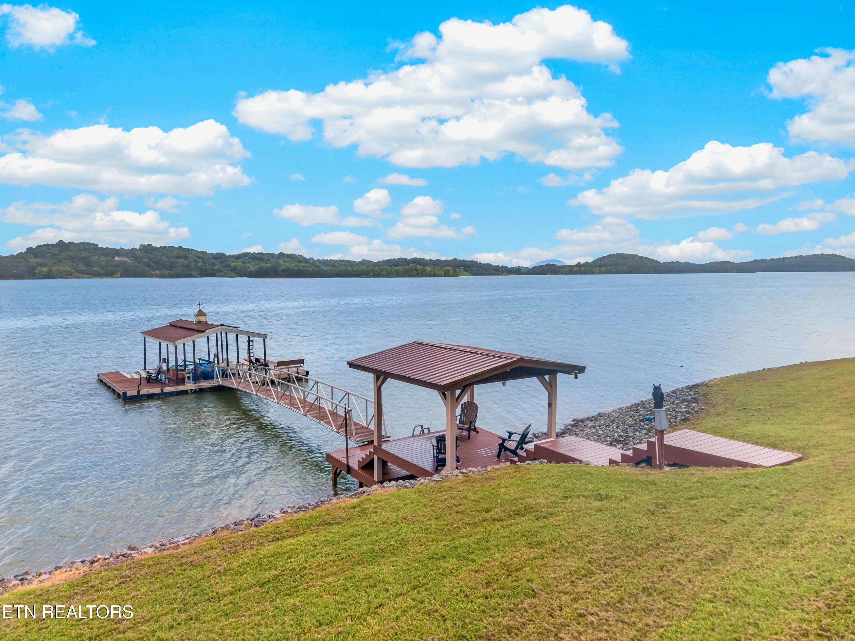 Image 3: 005-468TrotlineRoad-Dandridge-TN-37725-S