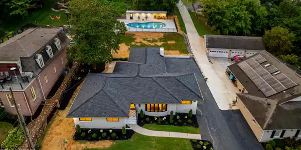 1233 Cherokee Blvd