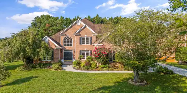 755 Cabot Drive