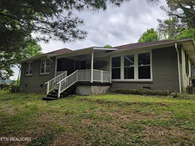 700 Lakeview Drive