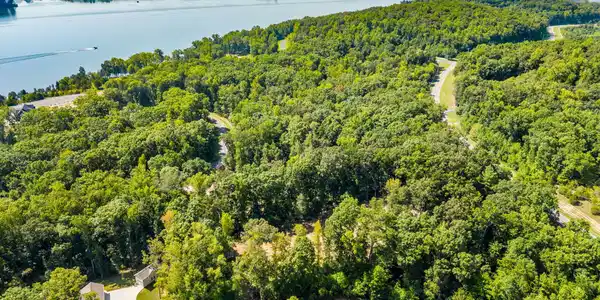 Image 4: 13-web-or-mls-DJI_0822