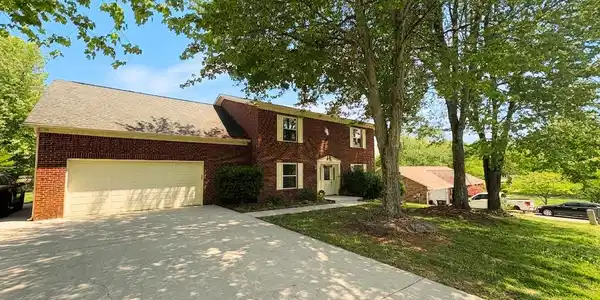 952 Spinnaker Rd
